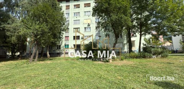 Mijenjam stan Grbavica - Novo Sarajevo 39m2 za veci stan 5