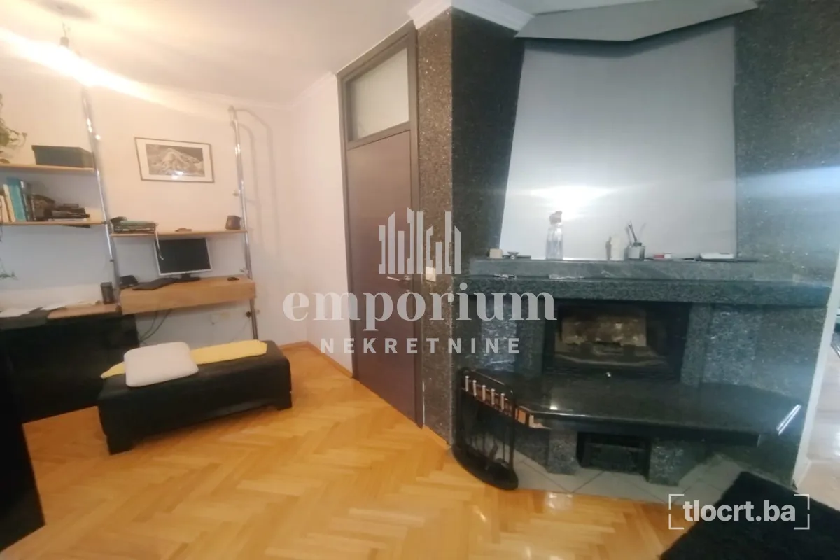 Namješten trosoban stan 89 m² u Š naselju ID:2831/IP 3