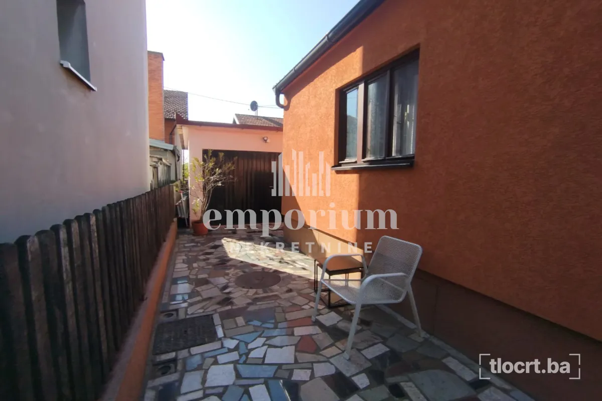 Kuća površine 80 m² ID:617/BNI 2