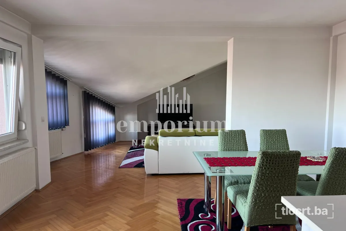 Trosoban stan 81 m² u strogom centru! ID:2816/IP 2