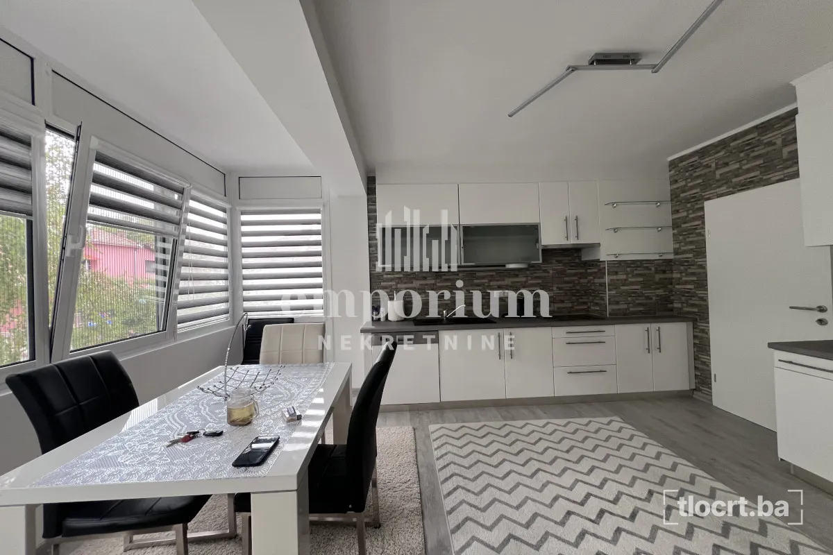 Kompletno renoviran i namješten trosoban stan 82m² u centru ID:2804/IP 3