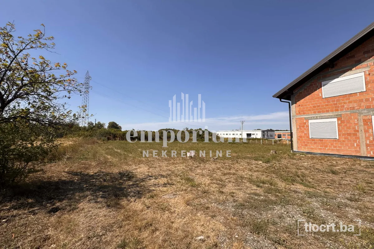 Dva građevinska placa 566m² i 568m² ID: 2797/BN 3