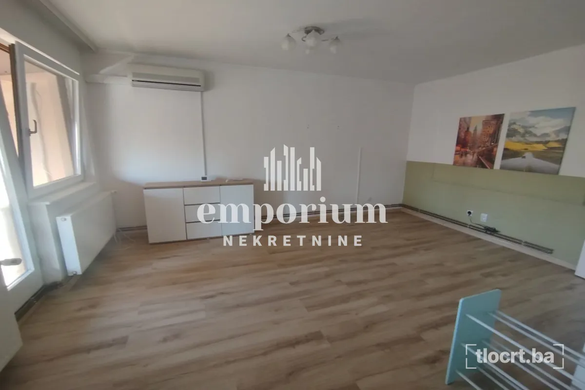 Prostran troiposoban stan površine 84m² ID:2792/BN 2