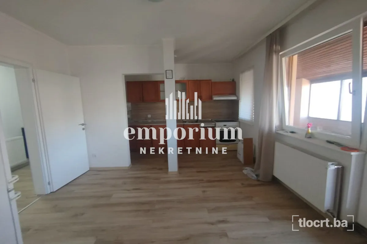 Prostran troiposoban stan površine 84m² ID:2792/BN 3