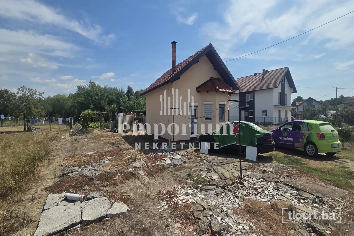 Prizemna kuća na parceli od 514m² u Grčici ID:2787/BN 3