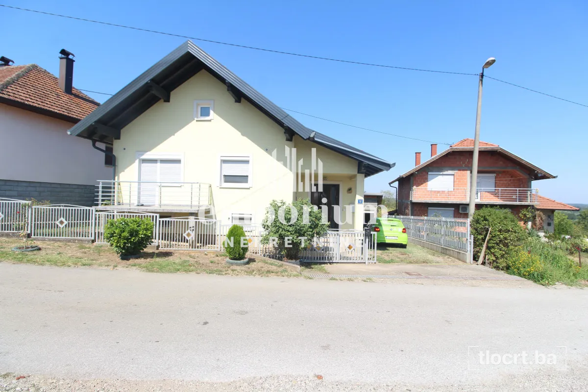 Namještena kuća Pr+1S sa pomoćnim objektom na parceli od 387m² ID: 2779/BN 2