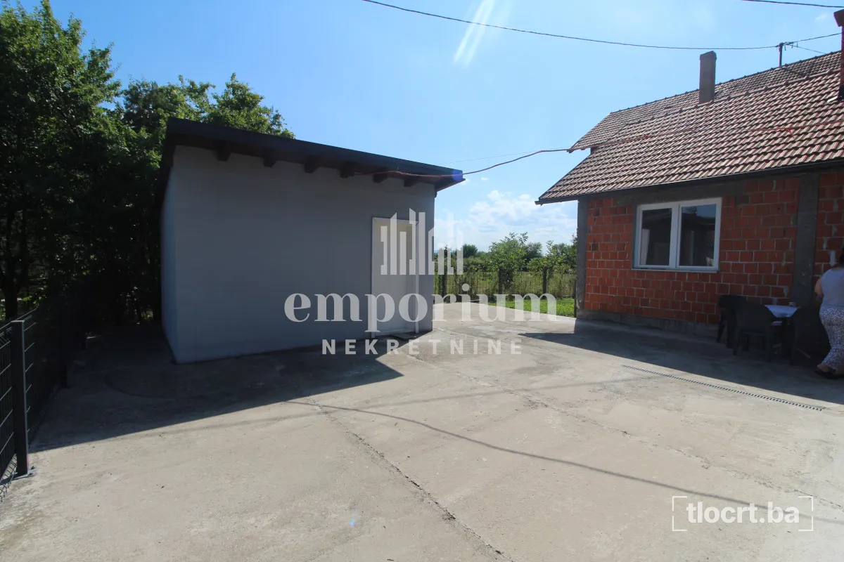 Dvije prizemne kuće na parceli od 395 m² ID: 2767/EN 3