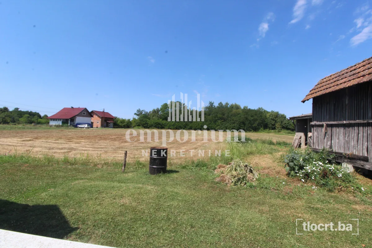 Useljiva porodična kuća površine 80 m² sa placem od 3.478 m² ID:2766/BN 3