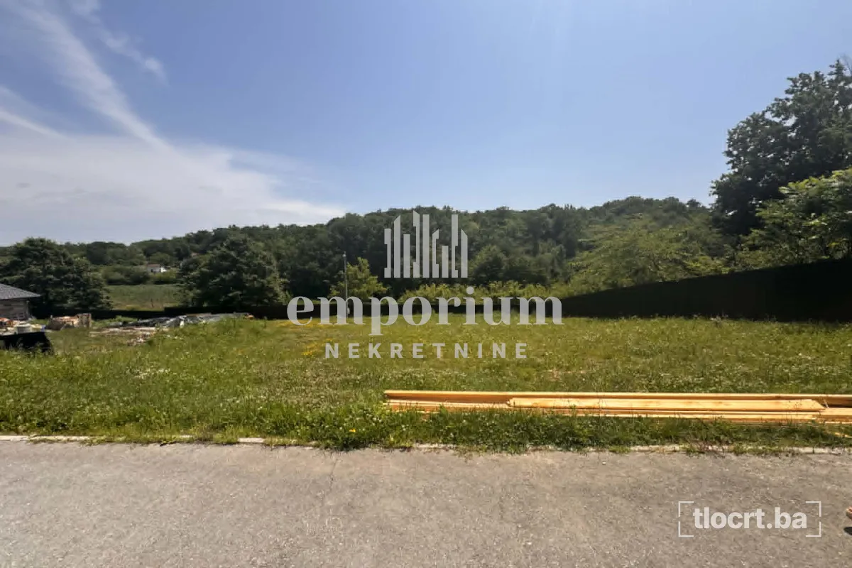 Građevinska parcela za izgradnju vikendice sa bazenom, 737 m² – Boomerang ID:2742/BN 2