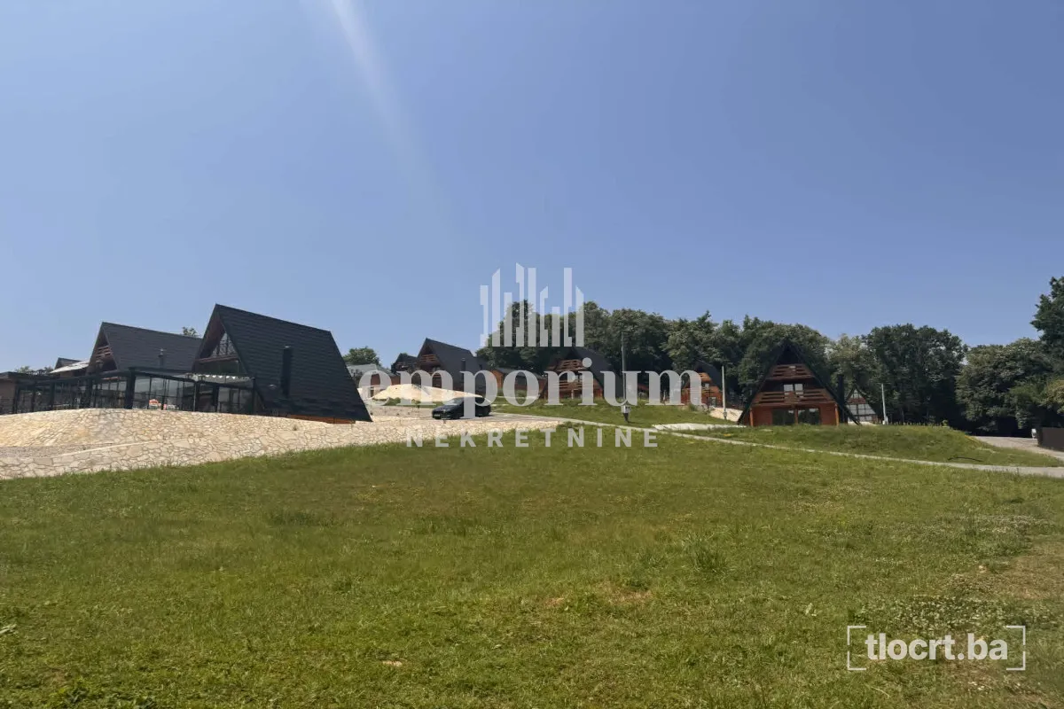 Građevinska parcela za izgradnju vikendice sa bazenom, 737 m² – Boomerang ID:2742/BN 3