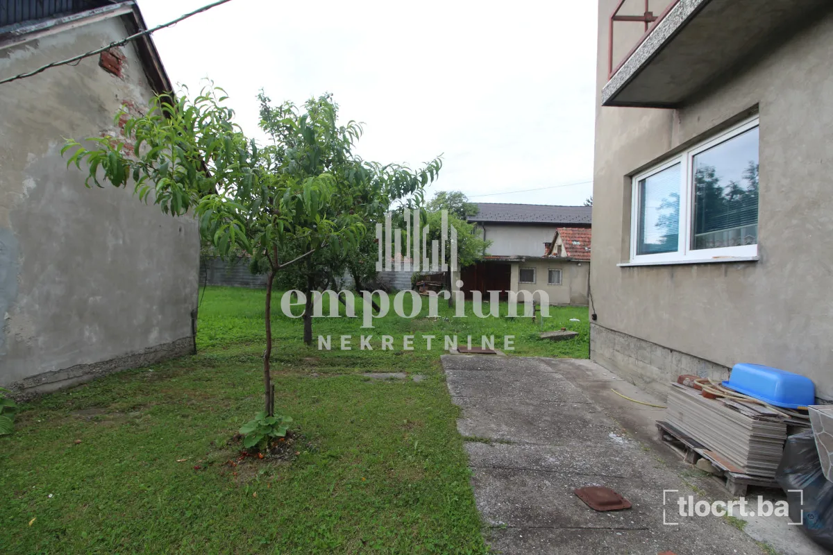 Porodična kuća spratnosti Pr+1+Pot na parceli od 999 m² ID:2736/BN 2