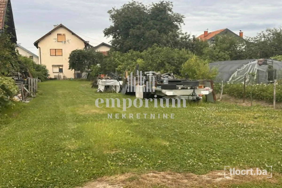 Kuća za adaptaciju sa prostranom parcelom od 801 m² ID:2635/BN 3